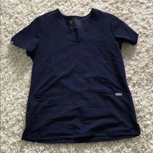 FIGS scrub top size small